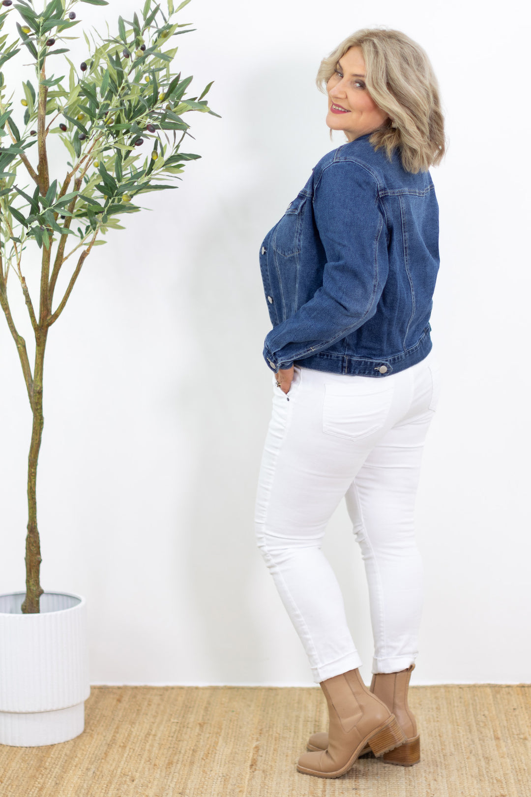 Darcy Stretch Denim Jacket| Indigo Wash