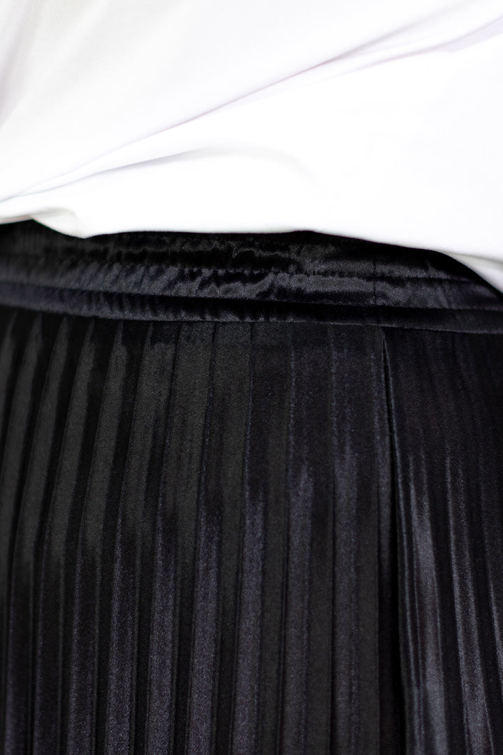 Adele Pleated Skirt | BLACK